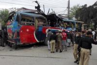 В Пакистане взорвался автобус: погибли 15 человек