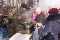 ВСУ в Авдеевке помогают обеспечивать жителей едой и теплом (видео)
