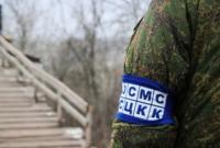 Боевики на участках разведение на Донбассе используют повязки СЦКК