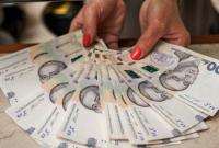 Минимальная зарплата в Украине впервые обогнала “минималку” в РФ