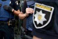 Вывезли за город, избили и отобрали деньги: в Киеве будут судить двух полицейских