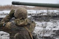 На Донбасі бойовики тричі порушували тишу, українські військові відкривали вогонь у відповідь — штаб