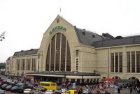 В Киеве "заминировали" железнодорожный вокзал: из здания эвакуировали более двух тысяч человек