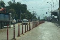 Прорыв трубы возле Ocean Plaza в Киеве: транспорт изменил маршрут Прорыв трубы возле Ocean Plaza в Киеве: транспорт изменил маршрут